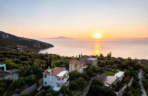 Kitries Summer Getaway - Eden Seaside Suite - Photo 35