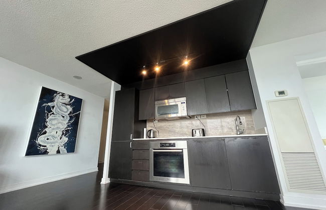 Rivetstays - The Parade - Photo 45