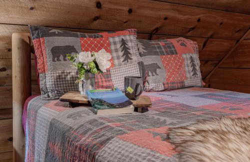 Smokies Cabin with Hot Tub and Arcade Games - Photo 22