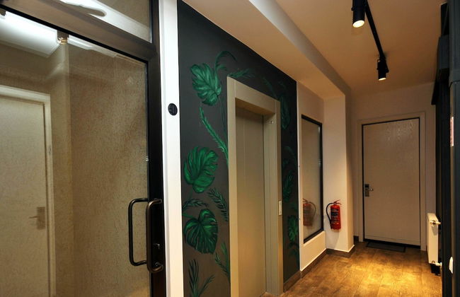 BFG Suites Apartments - Photo 71