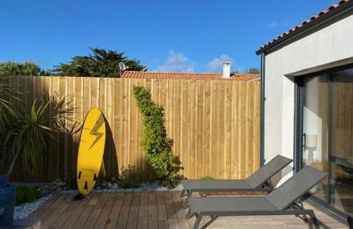 Maison contemporaine avec piscine privée à Saint-Denis-d'Oléron - FR-1-246A-243 - Foto 2