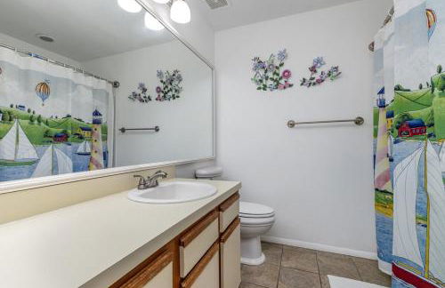 2Bed 2Bath Pondview Haven - BC138 - Foto 6