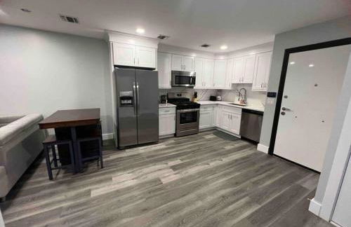 The Homey Suite - 1BR with Luxe Amenities - Foto 12