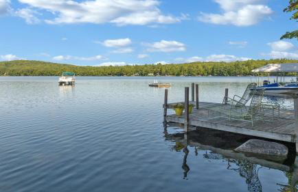 Family Friendly Kennebunk Pond Lakefront Retreat - Foto 1