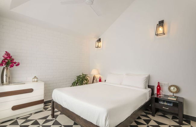 El Arbol by Hireavilla-2br w Rooftop Pool in Nerul - Photo 10