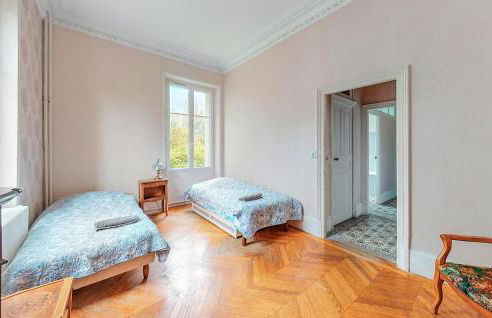 7 Bedroom Lovely Home In Chabris - Foto 26