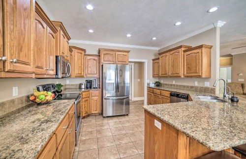 Spacious Idaho Home Ski, Hike, and Fish! - Photo 12