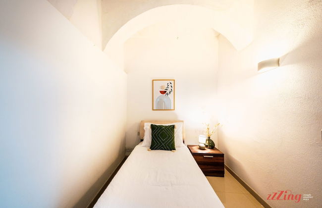 Elegant Maltese Hideaway Near Valletta - Photo 12