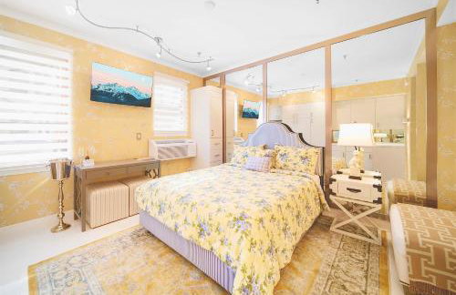 Renovated studio in the heart of Palm Beach - free parking, security box - Photo 1