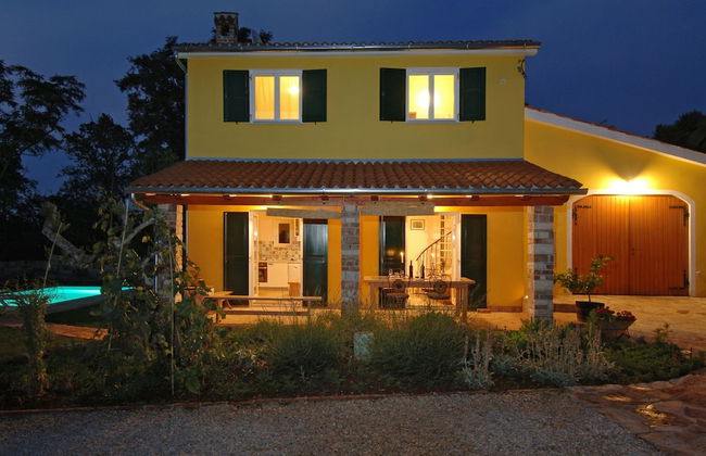 Peaceful Holiday Home in Umag With Swimming Pool - Foto 17