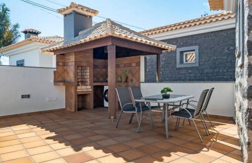 Casa do Palheiro Ribeirinho by Rent-a-key - Foto 2