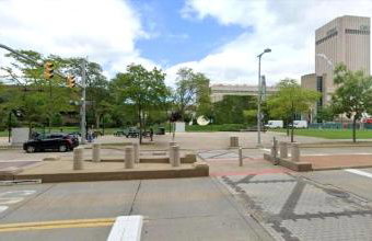 Spacious Loft with Fireplace - near CSU, Playhouse, Progressive field, R&R Hall of Fame with Gym & Sauna and Sleeps 12 - Foto 23