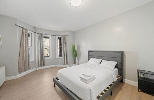 Spacious Luxe Stay Sleeps 16 20 Min to NYC - Foto 12