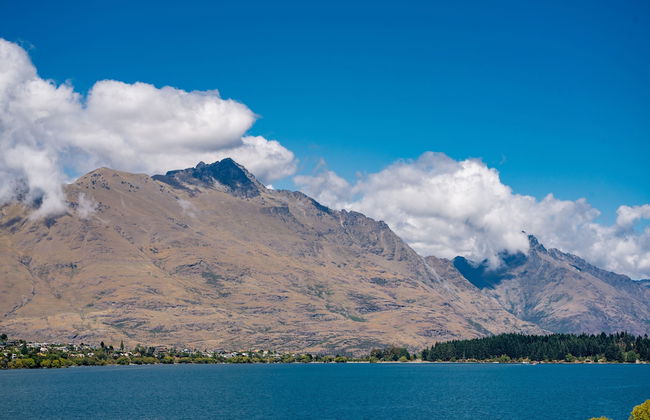 LAKE FRONT 3-BEDROOM APARTMENT WITH LAKE ACCESS - Foto 28