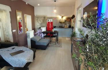 Yasmine 212 - Foto 14