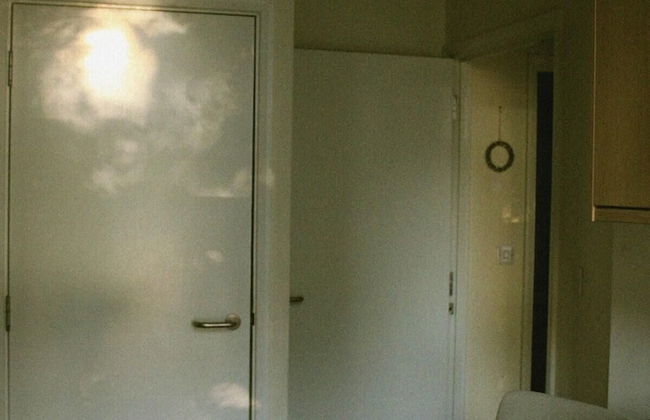 London Gem - Chic Apartment Retreat - Photo 13