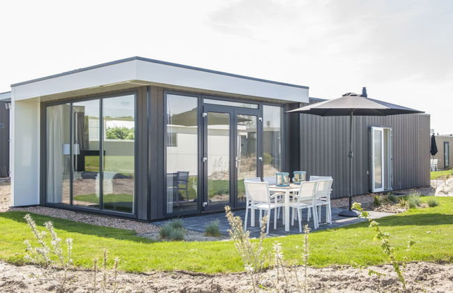 Pavilion 6 - Photo 1