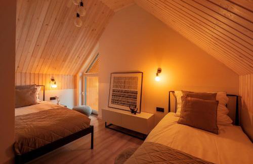 Hill & Chill Kudowa Zdrój - nowoczesne stodoły ze strefą SPA, balia, sauna - Foto 16