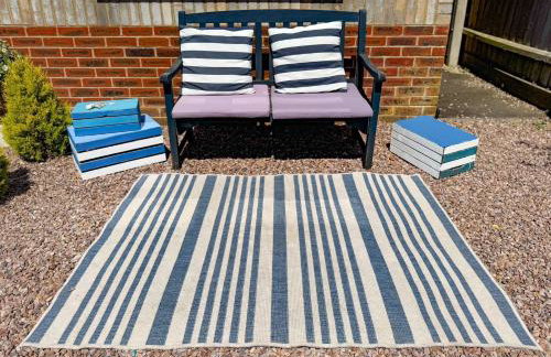 The Sashes - Stylish Apartment - FREE Parking - Ultrafast WIFI - Smart TV - Netflix - sleeps up to 6! Close to Poole Town Center & Sandbanks & Bournemouth - Foto 78