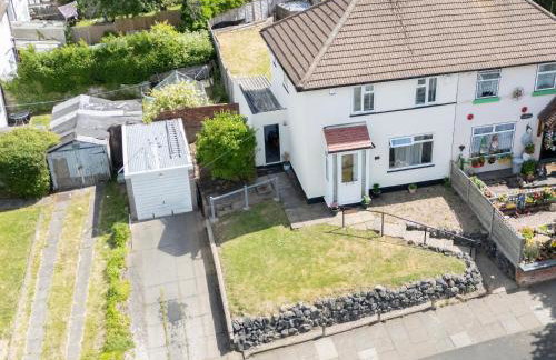 Stunning Lux 3 Bedroom home Priv Parking in Birmingham - Photo 17