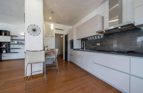 [Via Indipendenza] – Attico di lusso con Piscina - Photo 11