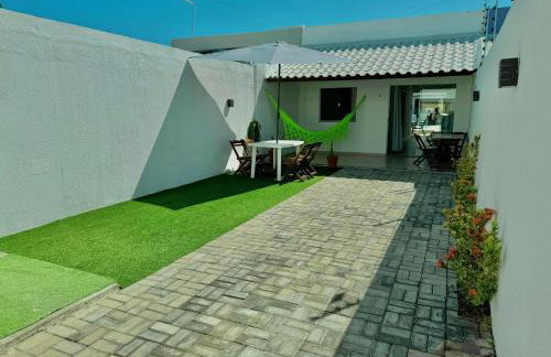 Bela acomodação em jacuipe com churrasqueira, piscina, mesa de sinuca e três quartos, dois sendo suítes! Além de muito espaço por toda a área! - Foto 14