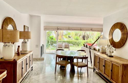 Cozy Townhouse with Sea View - Photo 14