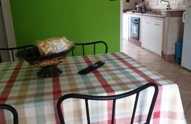 Elegante e Solare in pieno centro e da tutto - Foto 2