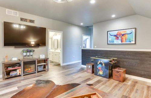 Spacious, Rustic Spearfish Home Walk to Downtown! - Foto 12