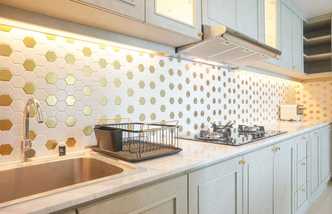 Warm And Elegant 2Br At The Kensington Royal Suites Apartment - Photo 10