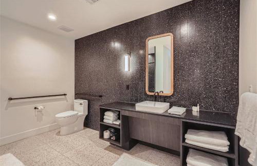 Spacious 1 BR condo - Amazing views - Pool - Kitchen - Foto 16