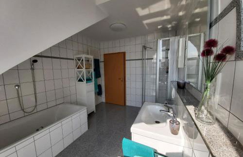 Tova Cologne - Foto 24