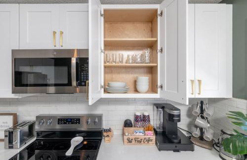 Family friendly & 5-mins to downtown Graham - Foto 13