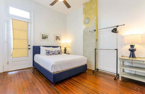 Private 2BR in Uptown by Hosteeva - Foto 4