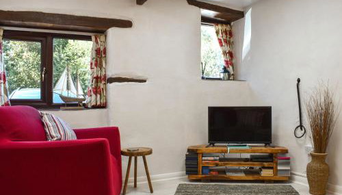 Tarow Cottage - Photo 2