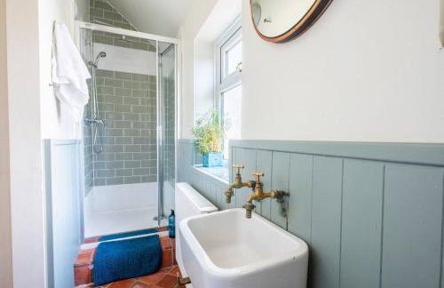 Boho Family Escape near Dunraven Bay with Sea Views - Foto 32