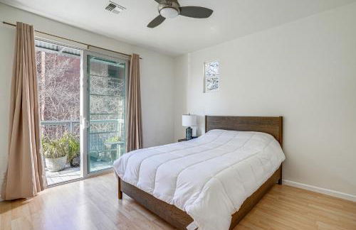 Walk to BART Station Richmond Townhome with Balcony - Photo 19