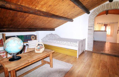 Encantadora casa con piscina privada y chimenea - Foto 45