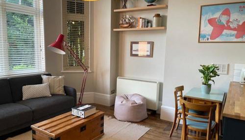 Guildford Kip - Photo 1