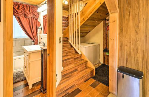 Lodge 88 - Steps to Weiner Lake with Dock and Boat! - Foto 14