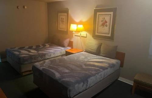 2 Double Beds Hotel Studio 137 - Foto 1