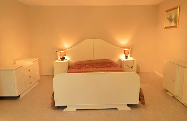 Peaceful Retreat in Ferrieres - Photo 8