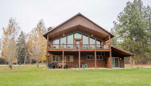Flathead River Retreat Fit For 15 - Foto 1