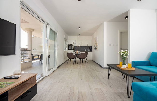 Modern Apartments With Private Balcony Kaštel Novi - Foto 44