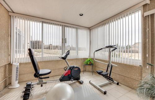 Large Colorado Springs Home with View of Pikes Peak! - Foto 32