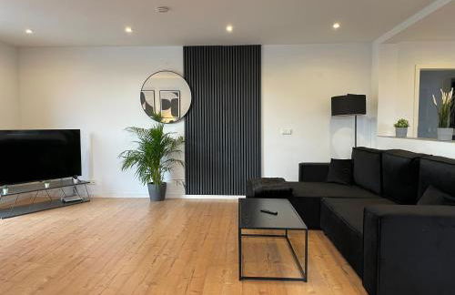 LIGHTPLACE • Große Unterkunft • 3 Schlafzimmer • Boxspring • Smart TV • Biergarten • Restaurant - Foto 19