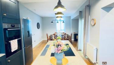 Top Floor Apartment with Castle Views - Foto 3