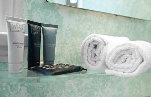 Spacious 5BR LA Villa with Pool Spa & Game Room - Foto 47