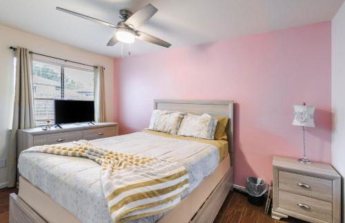 Cozy 3BR Home Escape, Modern & Serene - Foto 20