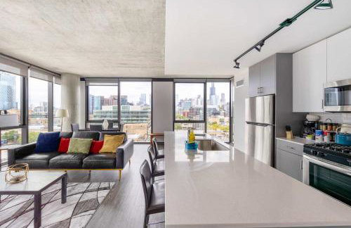 Sophisticated 3BR Suite - New Modern and Luxurious - Photo 4